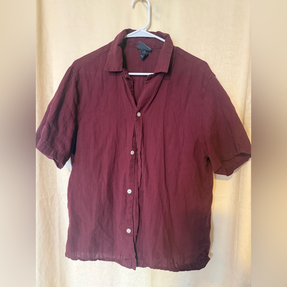 H&M Shirt, Men’s size Medium Burgundy Regular Fit, Textured Weave Shirt